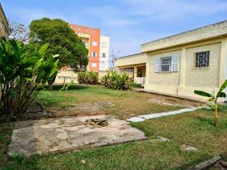Ampla Casa em Terreno de 1.310 m2 no Bairro Ana Rosa em Cruzeiro.