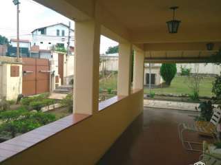 Ampla Casa em Terreno de 1.310 m2 no Bairro Ana Rosa em Cruzeiro.