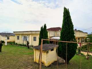 Ampla Casa em Terreno de 1.310 m2 no Bairro Ana Rosa em Cruzeiro.