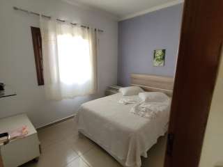 Casa no Jardim Paraíba em Aparecida com 4 quartos.