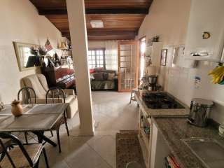 Casa no Jardim Paraíba em Aparecida com 4 quartos.