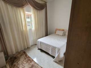 Casa no Jardim Paraíba em Aparecida com 4 quartos.