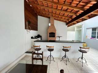 Casa 3 dorm em Guaratinguetá