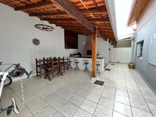 Casa 3 dorm em Guaratinguetá