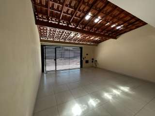 Linda casa no Pq Mondesir