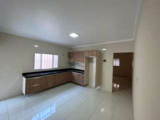 Linda casa no Pq Mondesir