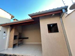 Linda casa no Pq Mondesir