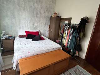 Casa com piscina na Vila Hepacaré