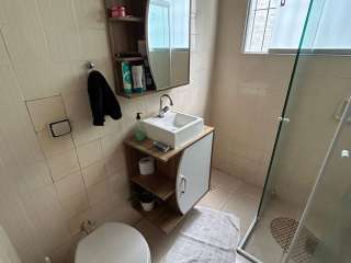 Casa com piscina na Vila Hepacaré