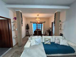 Casa com piscina na Vila Hepacaré