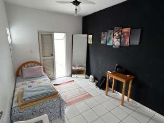 Casa com piscina na Vila Hepacaré