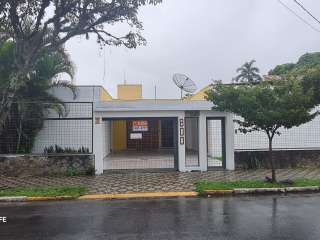 Casa/Ponto Comercial