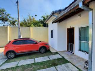 Ótima Casa no Condomínio New Life, com 2 Quartos (1 Suíte)!