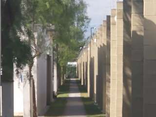 Ótima Casa no Condomínio New Life, com 2 Quartos (1 Suíte)!