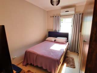 Ótima Casa no Condomínio New Life, com 2 Quartos (1 Suíte)!