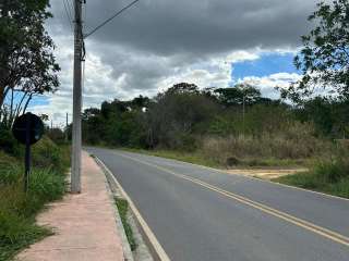 Terreno de 418m2 na Vila Portugal