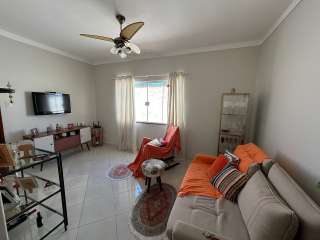 Casa 3 dorms na Vila Geny