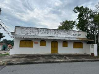 Galpão de 420m2 na rua Caetés