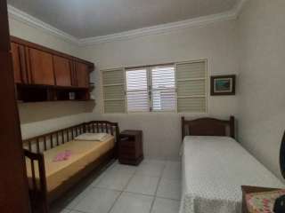 Casa com 3 Dormitórios na Vila Celeste S