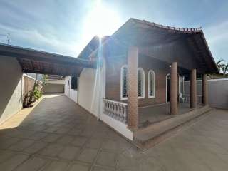 Ótima casa na entrada do Pq Mondesir