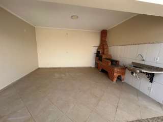 Ótima casa na entrada do Pq Mondesir