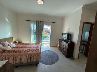 Ótimo sobrado no Village das Palmeiras