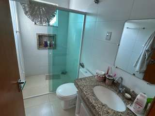 Ótimo sobrado no Village das Palmeiras