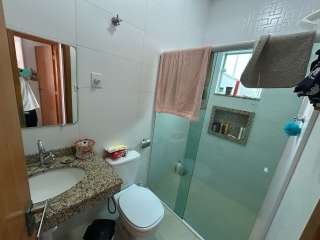 Ótimo sobrado no Village das Palmeiras