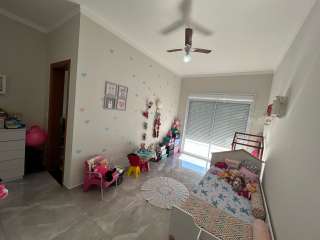 Belíssima casa no Pq Tabatinga