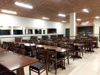 Restaurante com uma estrutura excepcional e Posto de Gasolina em Delfim Moreira MG