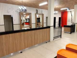 Restaurante com uma estrutura excepcional e Posto de Gasolina em Delfim Moreira MG