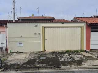 Casa 3 dormitórios na Vila Hepacare