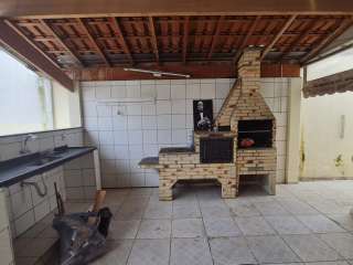 Casa 3 dormitórios na Vila Hepacare