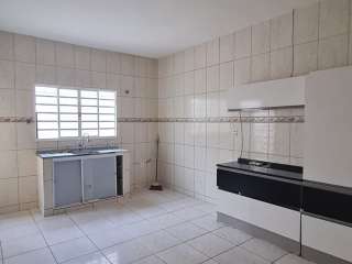 Casa 3 dormitórios na Vila Hepacare