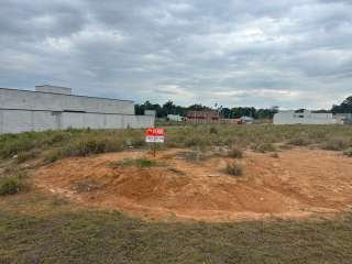 Ótimo Terreno de Esquina no Portal dos Pássaros