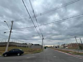 Ótimo Terreno de Esquina no Portal dos Pássaros