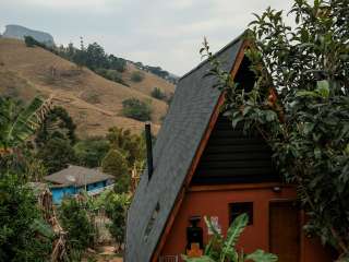 Chácara com Chalé próxima á Pedra do Baú