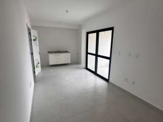 Apartamento Novo de 02 Dormitórios (1 Suíte) + Varanda Gourmet com Churrasqueira