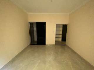 Ótima Casa na Industrial com 03 Dormitórios (02 Suítes)