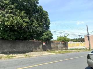 Terreno no Bairro da Cruz