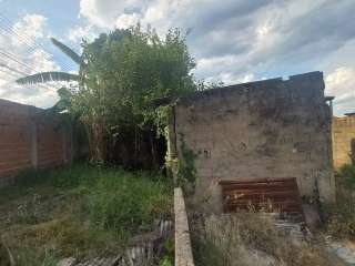 Terreno no Bairro da Cruz