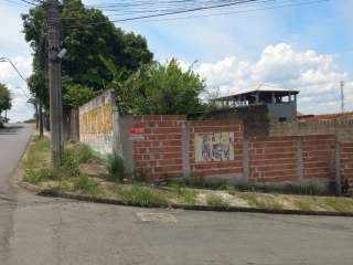 Terreno no Bairro da Cruz