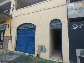 Ponto Comercial + Apartamento